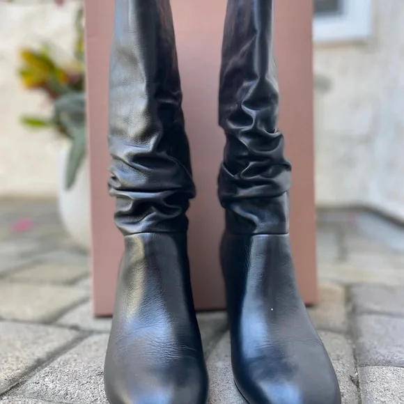 NEW Via Spiga V-Naren Slouchy Boot, size new